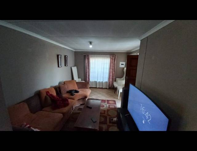 2 BEDROOM HOUSE FOR SALE IN LOTUS GARDENS